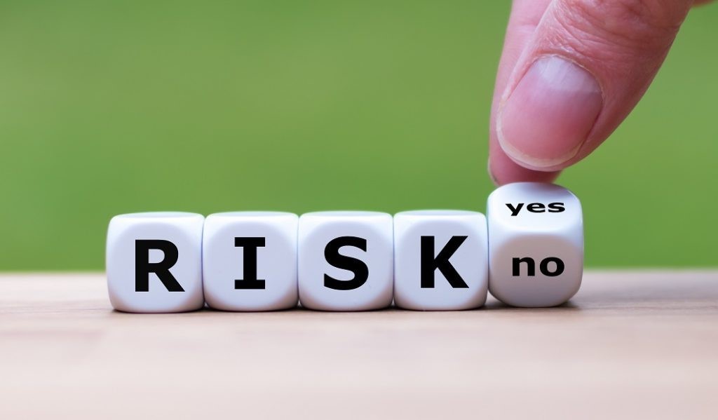 پیش بینی و کنترل ریسک های قراردادها