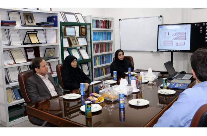 بازدید معاون آموزشی دانشگاه جامع علمی کاربردی از روند ضبط دوره های آفلاین مرکز آموزش و تحقیقات صنعتی ایران